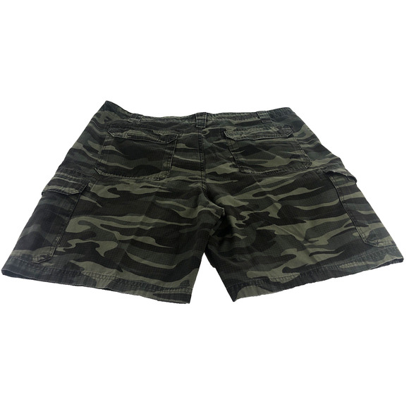 Cabelas Men's Camouflage Shorts Size 40 Cargo Style 6 Pocket Design Green Camo - Picture 8 of 10